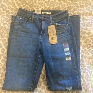 Levi’s - Brand New 721 High Rise Skinny Jeans Sz 28 x 32